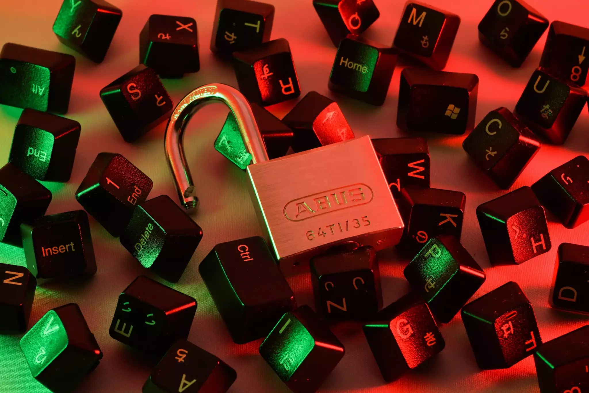 Scareware: Definition, Examples & Prevention Tips