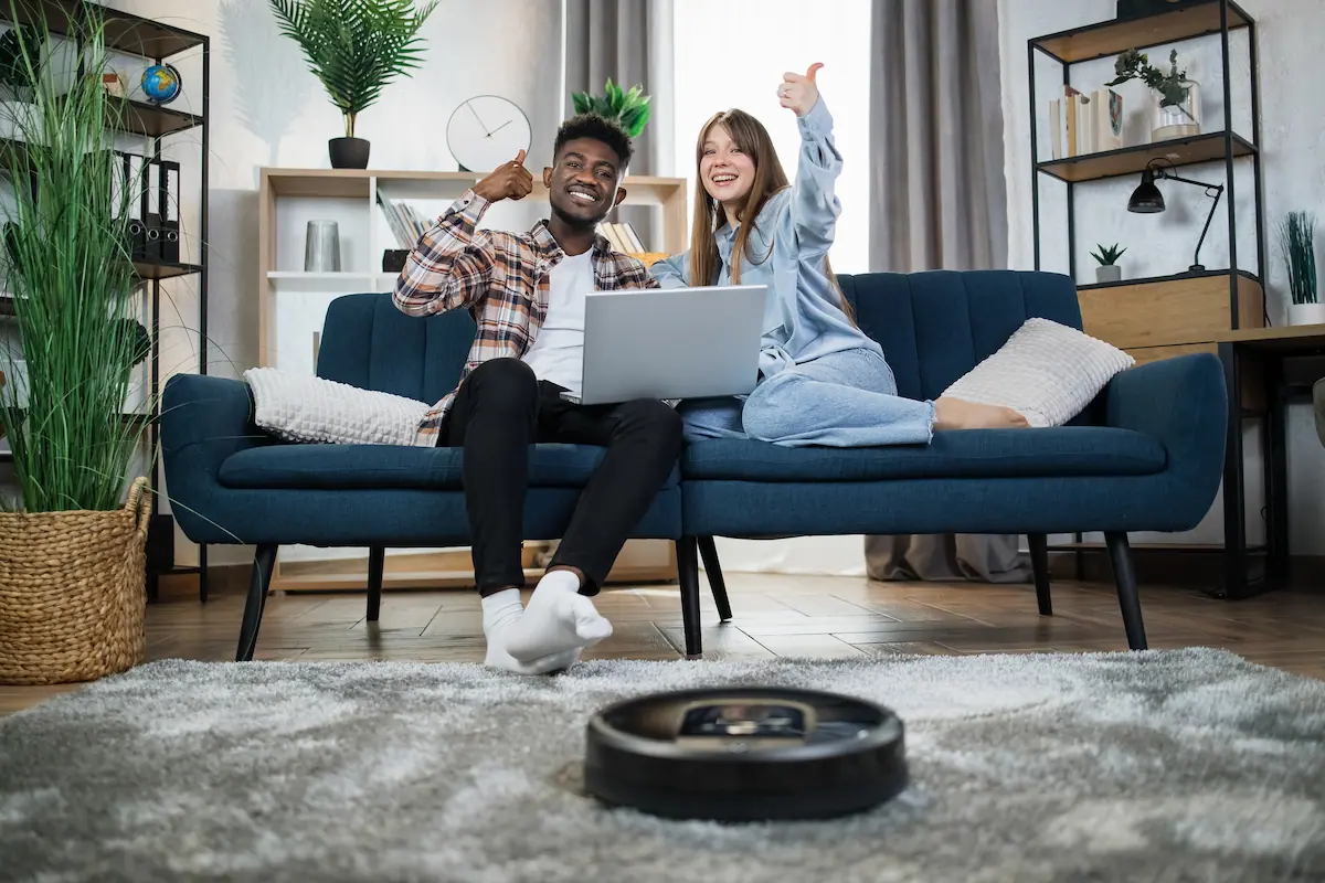 13 Best Smart Gifts That’ll Make Everyone Smile This Holiday Season (2025)